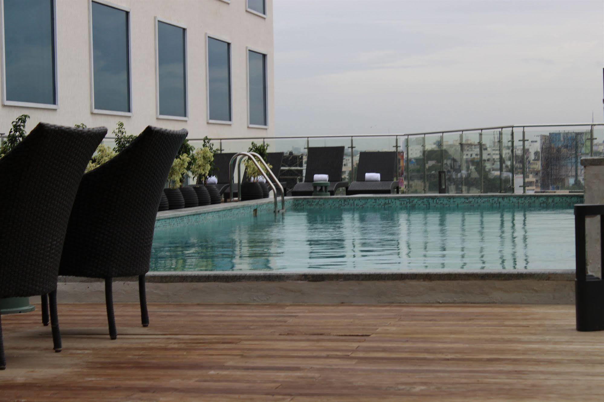 Howard Johnson By Wyndham, Hebbal, Bengaluru Bangalore Exterior foto